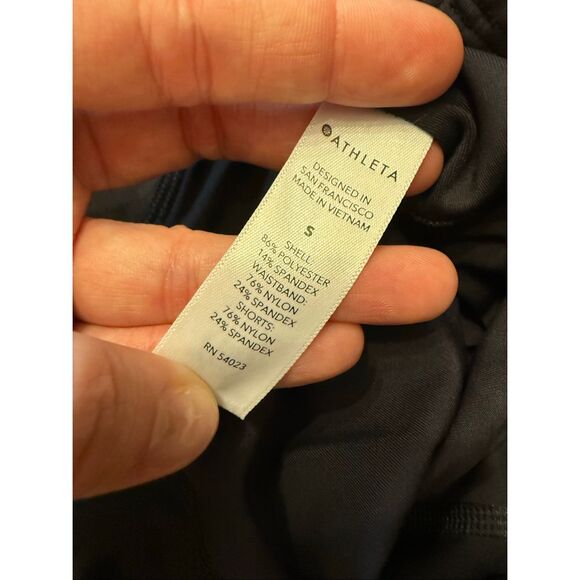 Athleta run with it 16" skort black size small - Picture 5 of 7